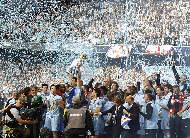 Manchester City Campeão de Inglaterra após 44 anos de jejum