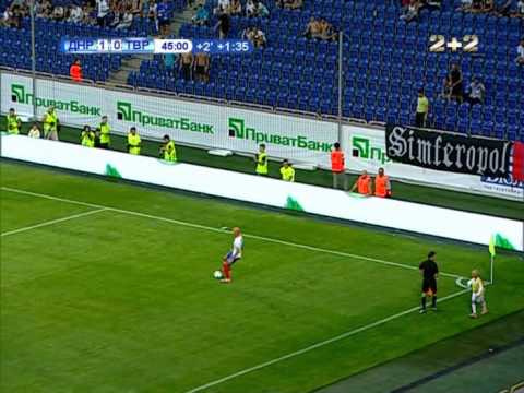 Apanha-bolas entra em campo