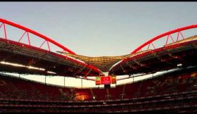 Águia Vitória falhou voo no Estádio da Luz