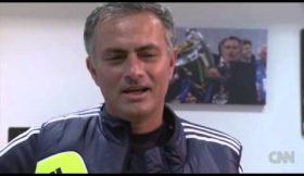 Mourinho diz que podia escrever livro com histórias de Balotelli