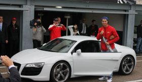 Real Madrid presenteado com carros da Audi