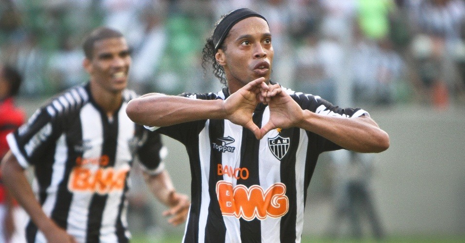 Ronaldinho = 3 livres = 3 bolas ao ferro