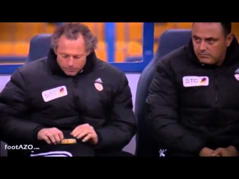 Michel Preud’homme filmado a fumar no banco