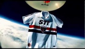 São Paulo envia camisa para o espaço