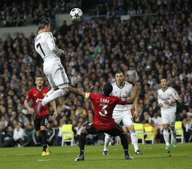 Cabeçada de Ronaldo no topo do mundo