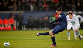 Ibrahimović: como repetir um penalty com estilo