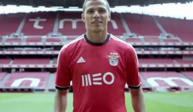 A nova camisola do Benfica