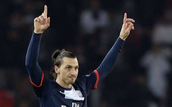 Ibra torna penalty banal em obra de arte