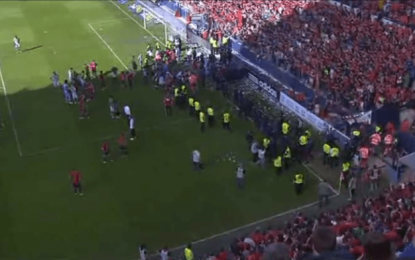 Bancada cede no estádio do Osasuna