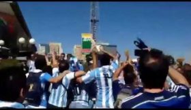 Adeptos argentinos cantam “temos a coluna de Neymar”