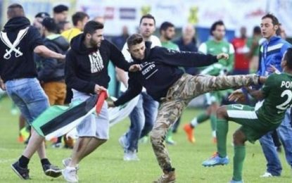 Jogadores do Maccabi Haifa agredidos por adeptos pró-Palestina