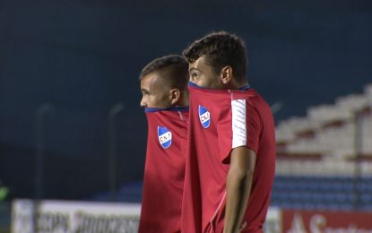 Jogo interrompido devido a gás pimenta num estádio vazio na Libertadores