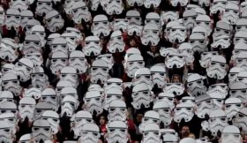 Impressionante coreografia dos Ultras do CSKA Sofia inspirada no Star Wars