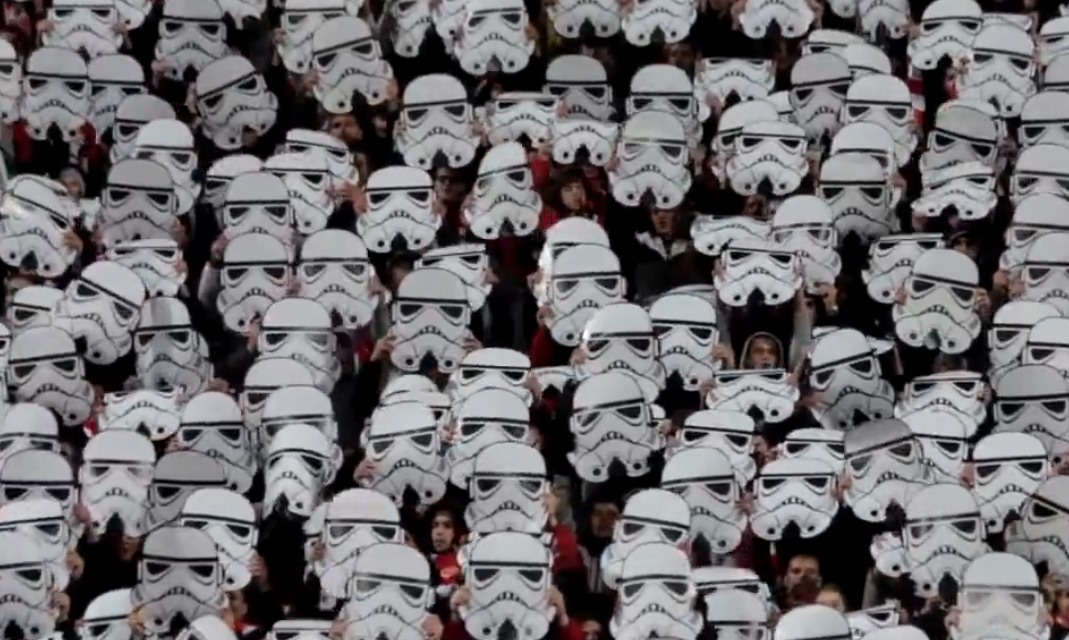 Impressionante coreografia dos Ultras do CSKA Sofia inspirada no Star Wars