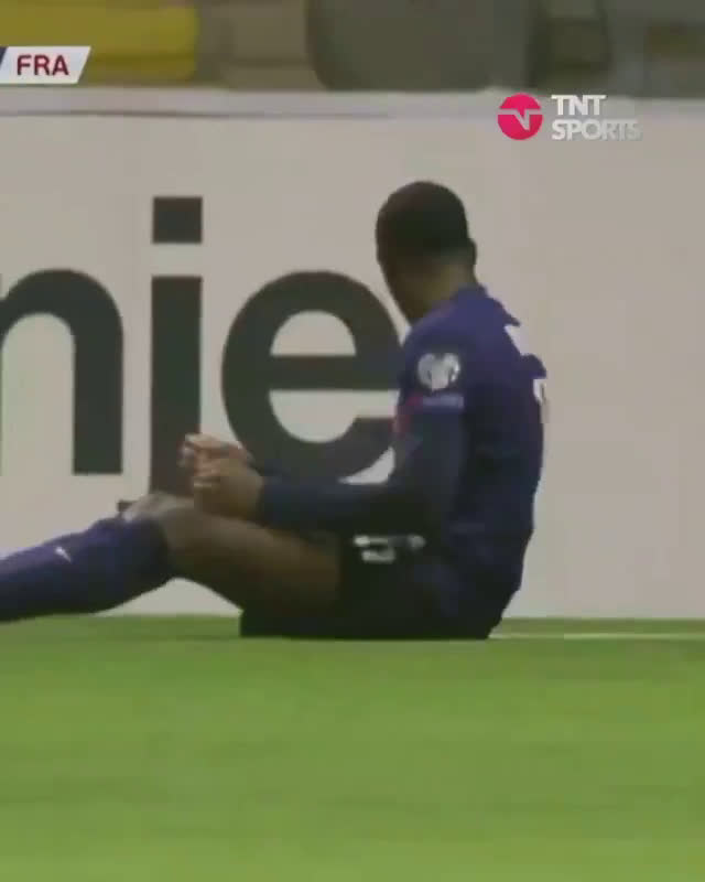 Vídeo: Este canto não correu nada bem ao Ousmane Dembélé