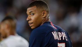 Vídeo: Mbappé bisa e PSG pressiona Lille