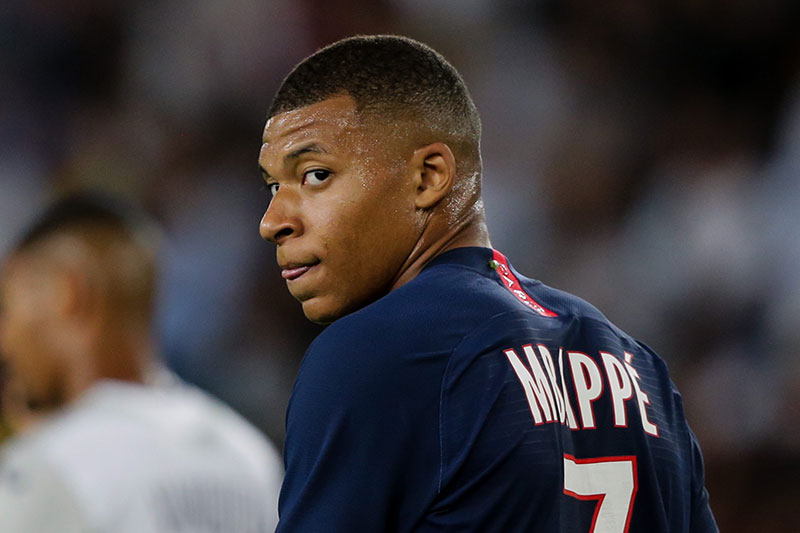 Vídeo: Mbappé bisa e PSG pressiona Lille