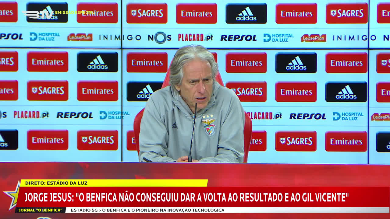 Vídeo: Jorge Jesus enrolou, enrolou, e acabou por reconhecer que a derrota tirou a crença do título