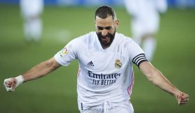 Vídeo: O sensacional golo de Benzema contra o Barcelona