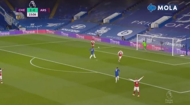 Vídeo: O inacreditável erro de Jorginho que tramou o Chelsea no dérbi de Londres