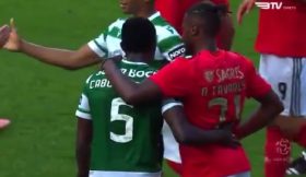 Vídeo: O exemplo dos jogadores e treinador de Benfica e Sporting no final do dérbi