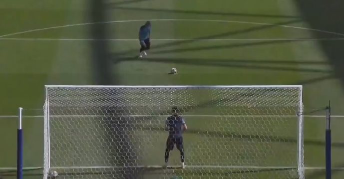 Ederson Moraes já ensaia a batida de penaltis para a final da Champions… (VIDEO)