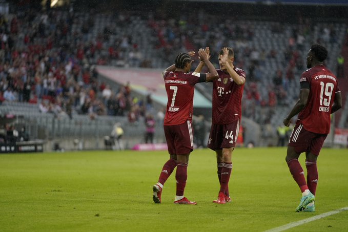 Vídeo: A ‘bomba’ que impediu nova escorregadela do Bayern