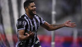 Vídeo: Atlético nas meias-finais da Libertadores com golaços de Hulk e Zaracho