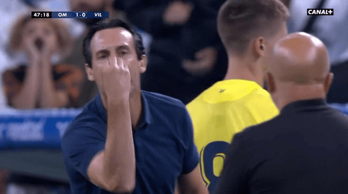 Vídeo: Emery e Sampaoli picaram-se e tiveram de ser separados