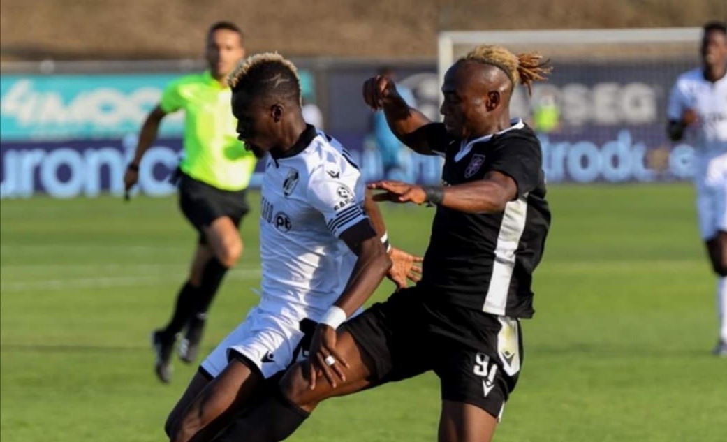 VÍDEO: Saviour Godwin fez a vida negra a Sacko na Taça da Liga