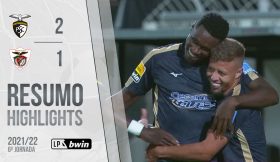 Highlights | Resumo: Portimonense 2-1 Santa Clara (Liga 21/22 #6)