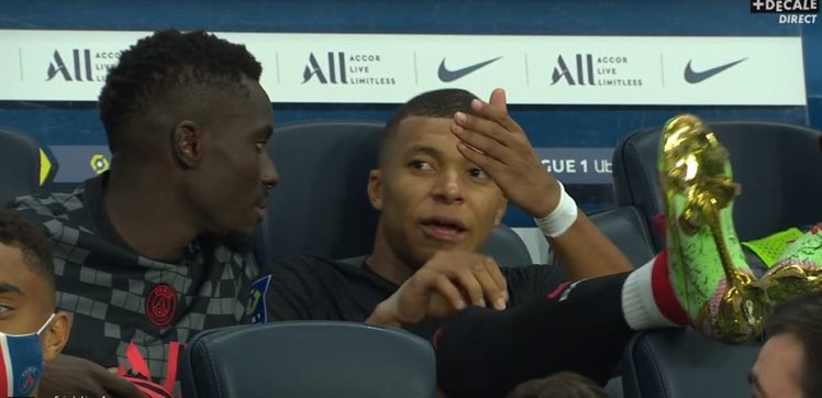 Mbappé furioso com Neymar: «Não me passa a bola…»