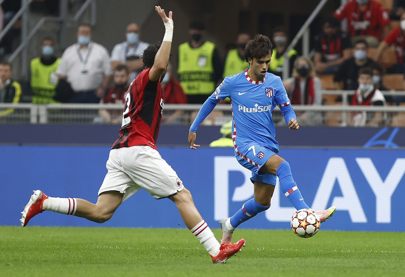 Vídeo: À atenção do FC Porto! Leão marca mas Atlético derrota Milan com penálti aos 97′