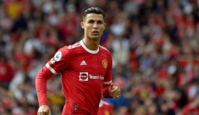 Vídeo: A arrepiante homenagem dos adeptos do Liverpool a Cristiano Ronaldo