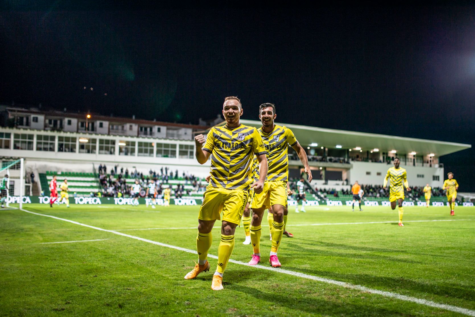 Vídeo: Janvier brilha na Taça da Liga