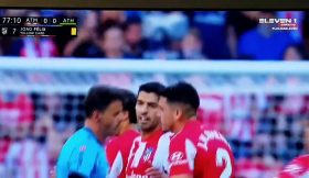 Vídeo: João Félix viu amarelo e foi expulso logo a seguir por chamar louco ao árbitro