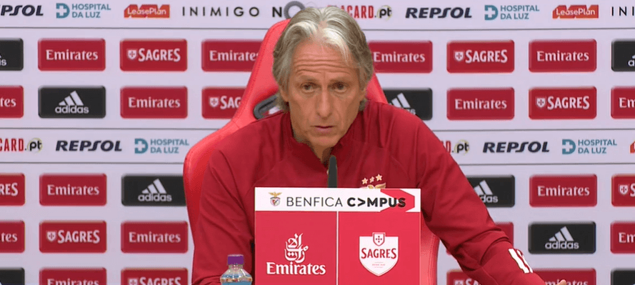 Vídeo: Jorge Jesus diz que jogo devia ter sido adiado