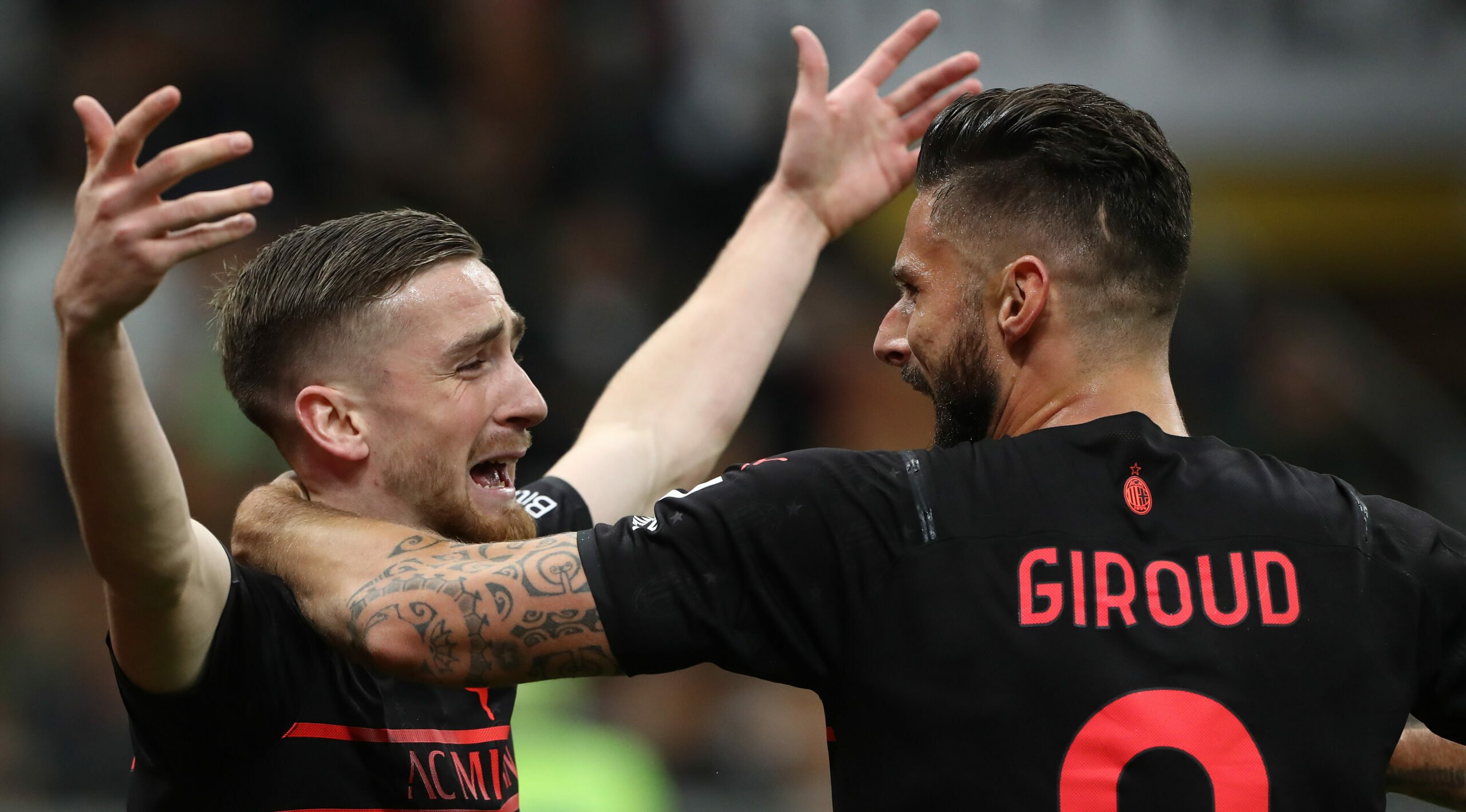 Vídeo: Giroud segura liderança do AC Milan