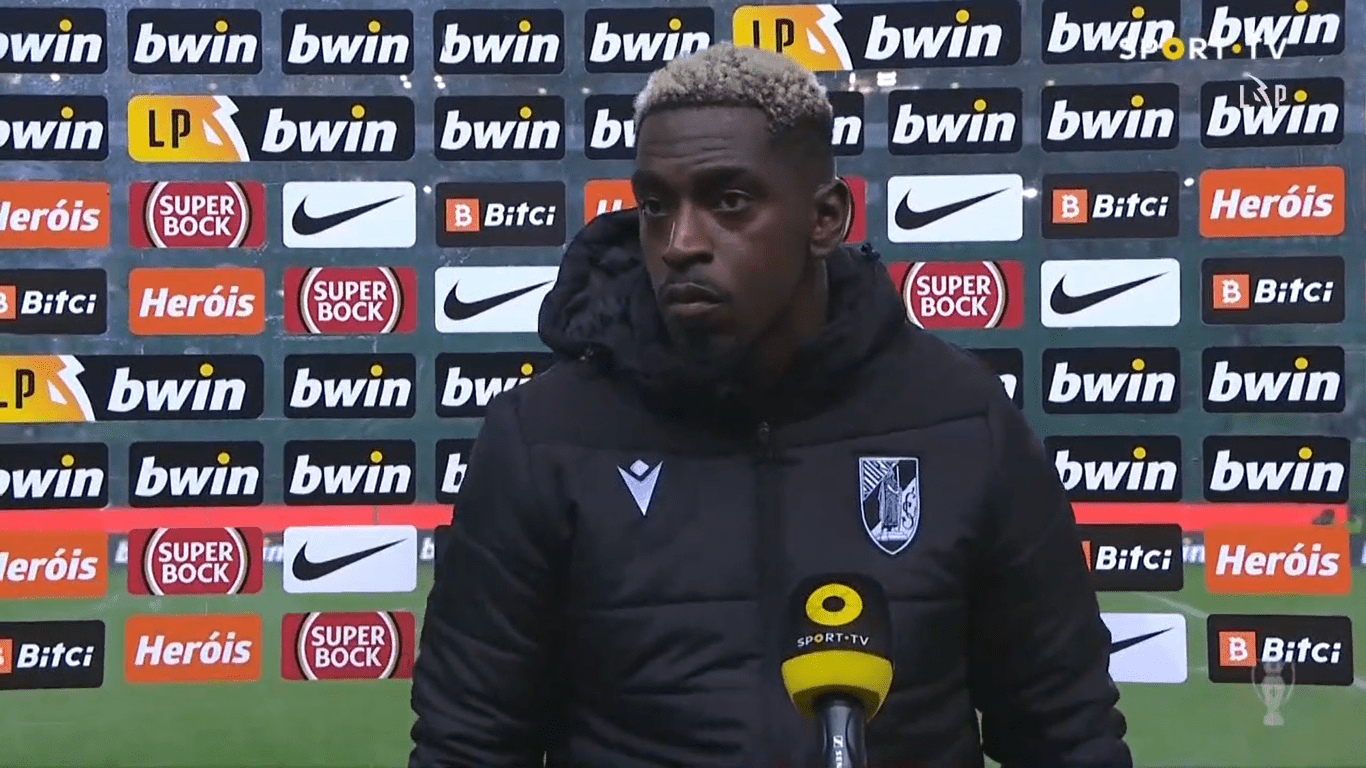 Vídeo: Vale a pena ouvir a flash-interview de Bruno Varela depois da derrota com o Sporting