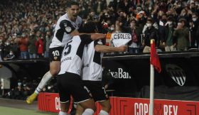 Vídeo: O golaço de Guedes que meteu o Valencia na final