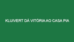 Kluivert dá vitória ao Casa Pia